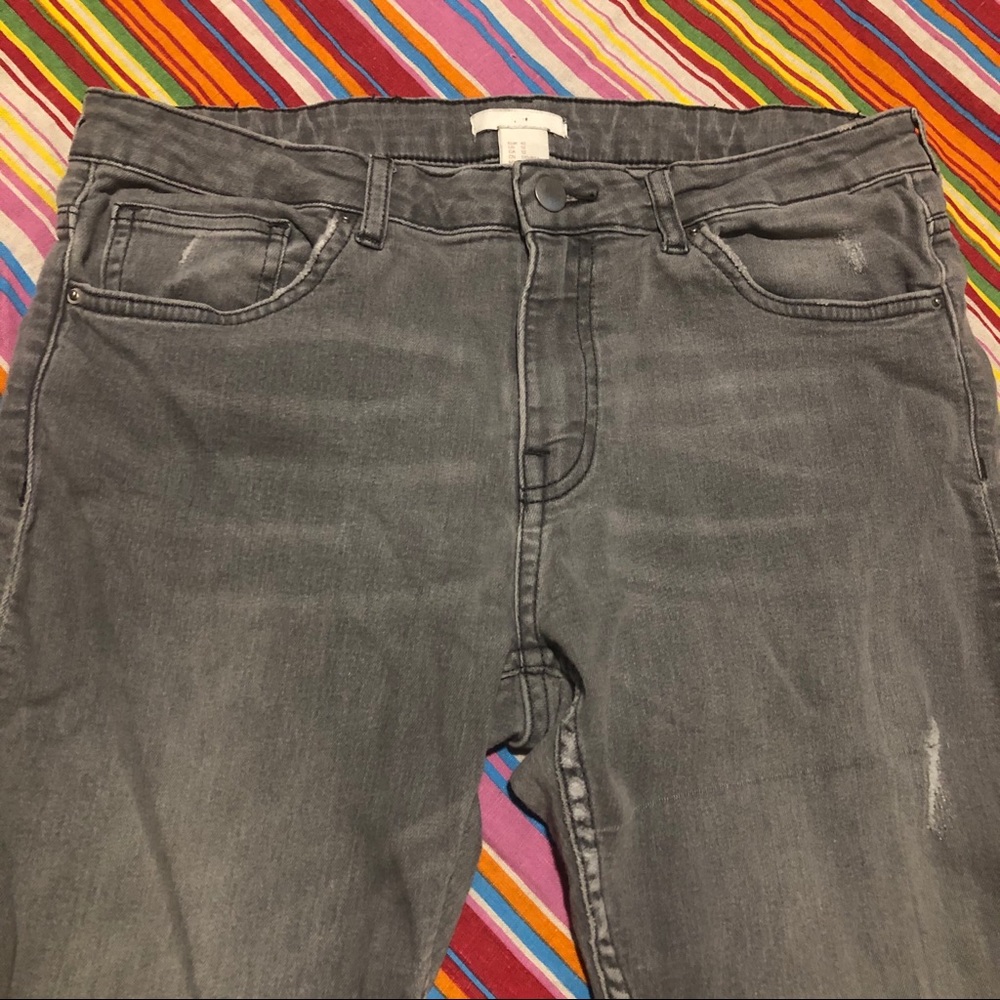 Grey skinny jeans